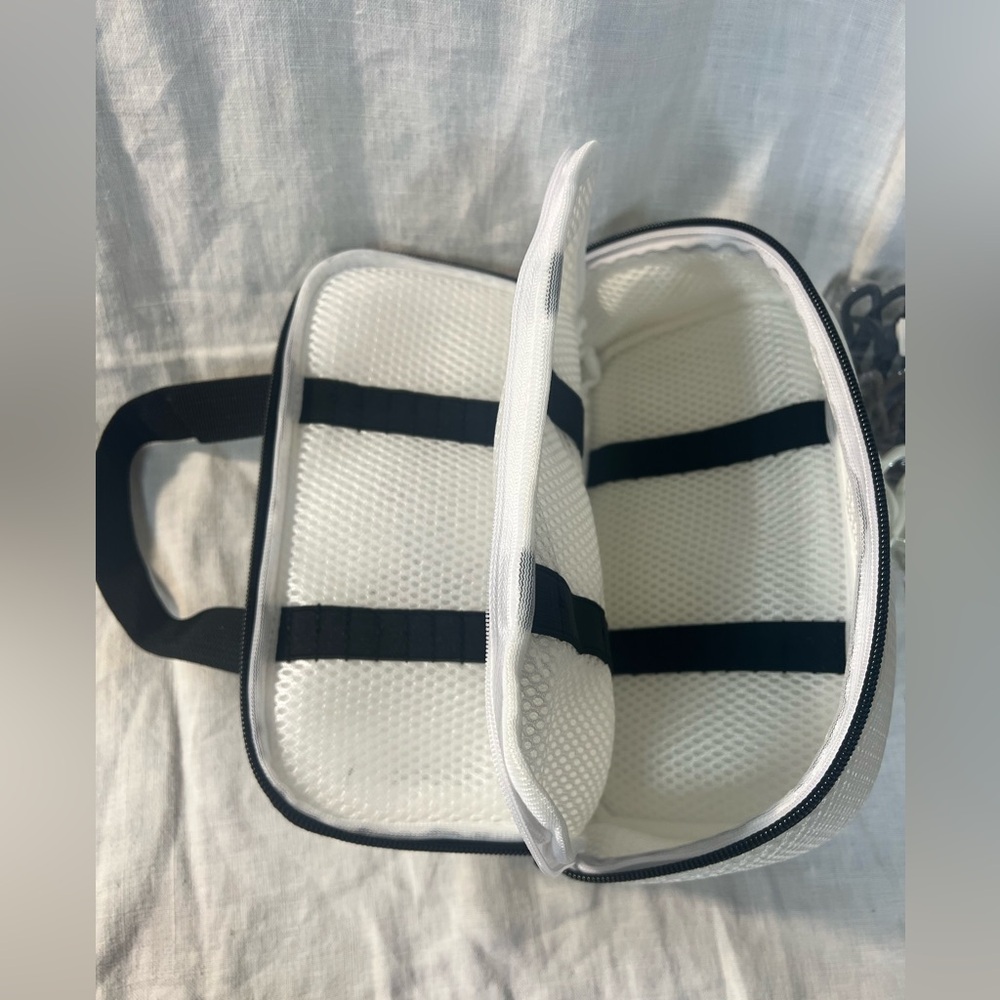 White and Black Travel Bag with Accessories - Picture 3 of 16